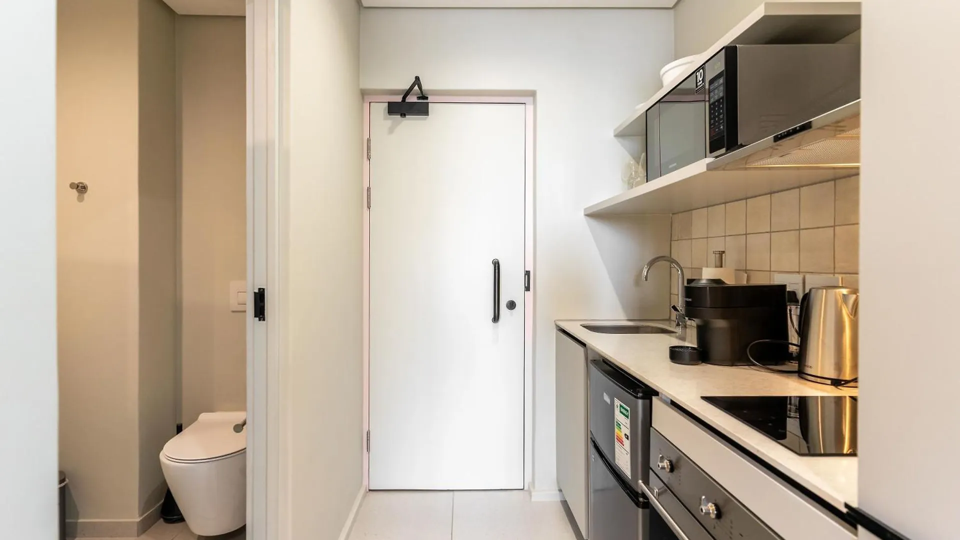 Διαμέρισμα The Rose 608 - Stylish City Centre Studio Κέιπ Τάουν